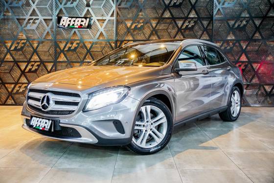 MERCEDES-BENZ GLA 250 2.0 16V TURBO GASOLINA SPORT 4P AUTOMÁTICO
